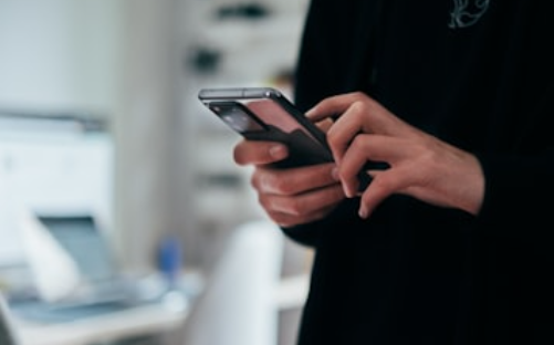 스마트폰 눈 피로 줄이는 습관