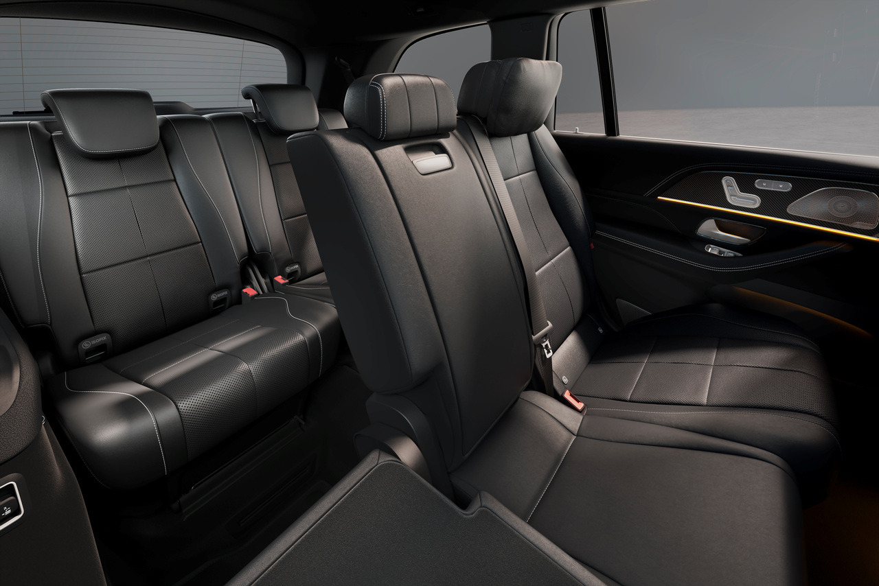 2024 벤츠 GLS 가격&#44; 연비 및 경쟁 차종(BMW X7&#44; 아우디 Q7)