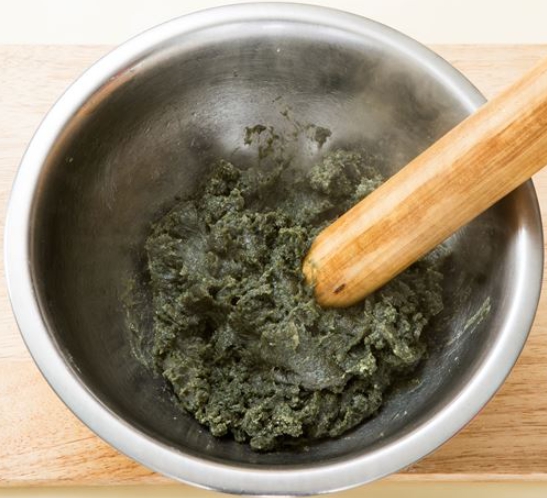 한국의 떡 종류 고치떡-쑥 고치떡