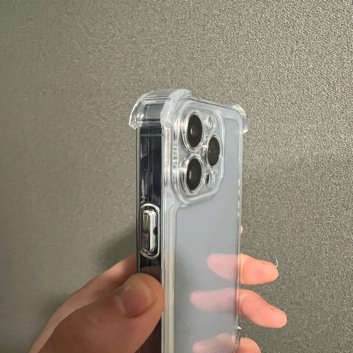아이폰-투명케이스-후면-카메라-보호-부분