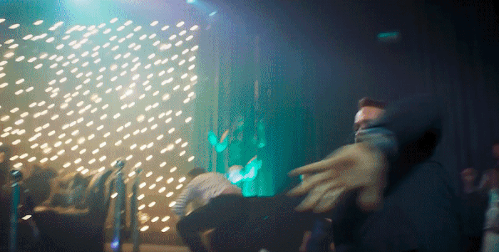 특유의 액션도 그대로~!