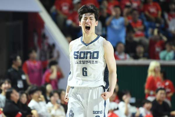 소노 2연승: 창원 LG 꺾고 2연승! 챔피언 결정전 진출 확률 100% 잡은 비결 분석 (2026 KBL 4강 PO)