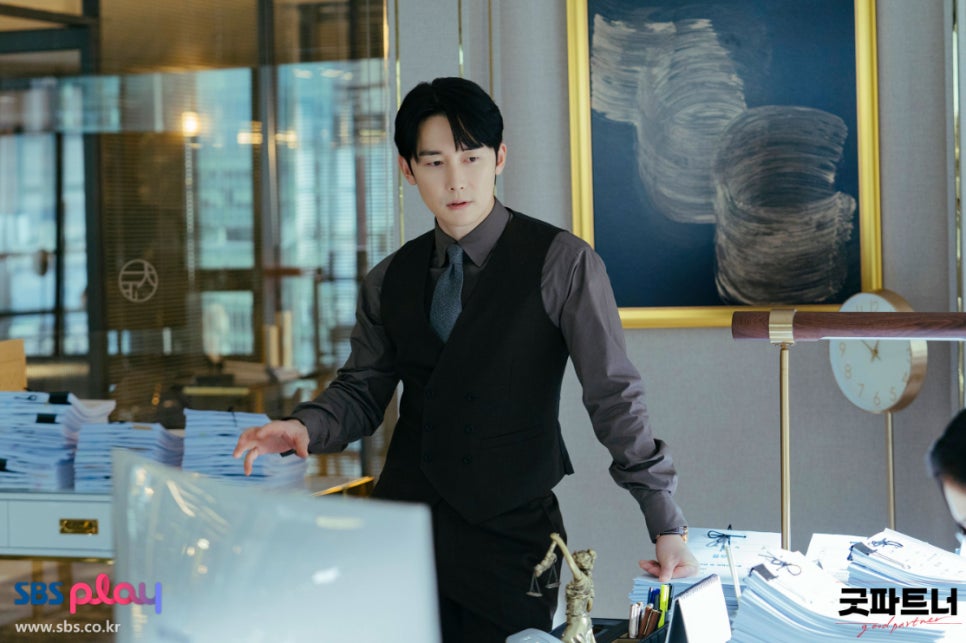 SBS 금토 주말 드라마 굿파트너 등장인물관계도 출연진 줄거리 이혼 소재 정보 원작 시청률