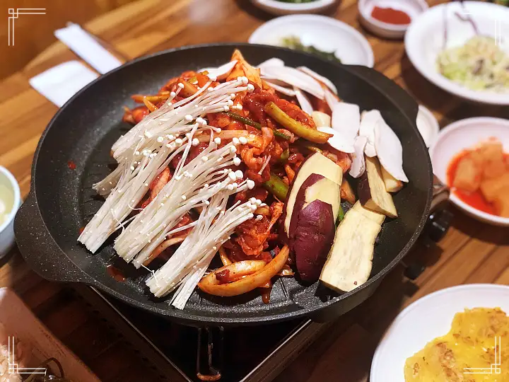 오리백숙 한 상 가마솥 추어탕 오리 불고기 포항 맛집