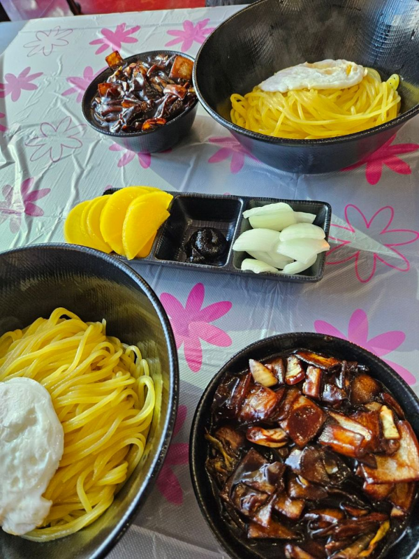 차이앤 간짜장