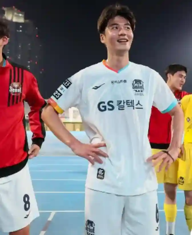 축구-선수-기성용-사진