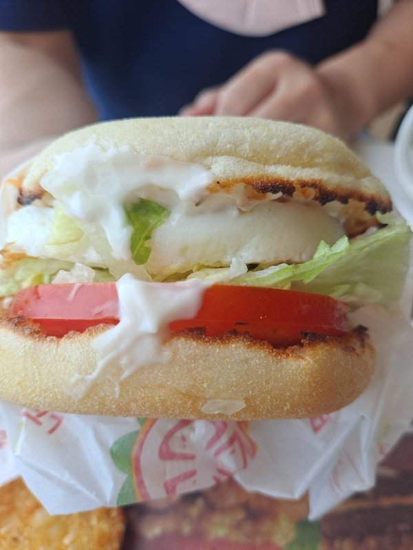 맥도날드 BLT 머핀 비주얼