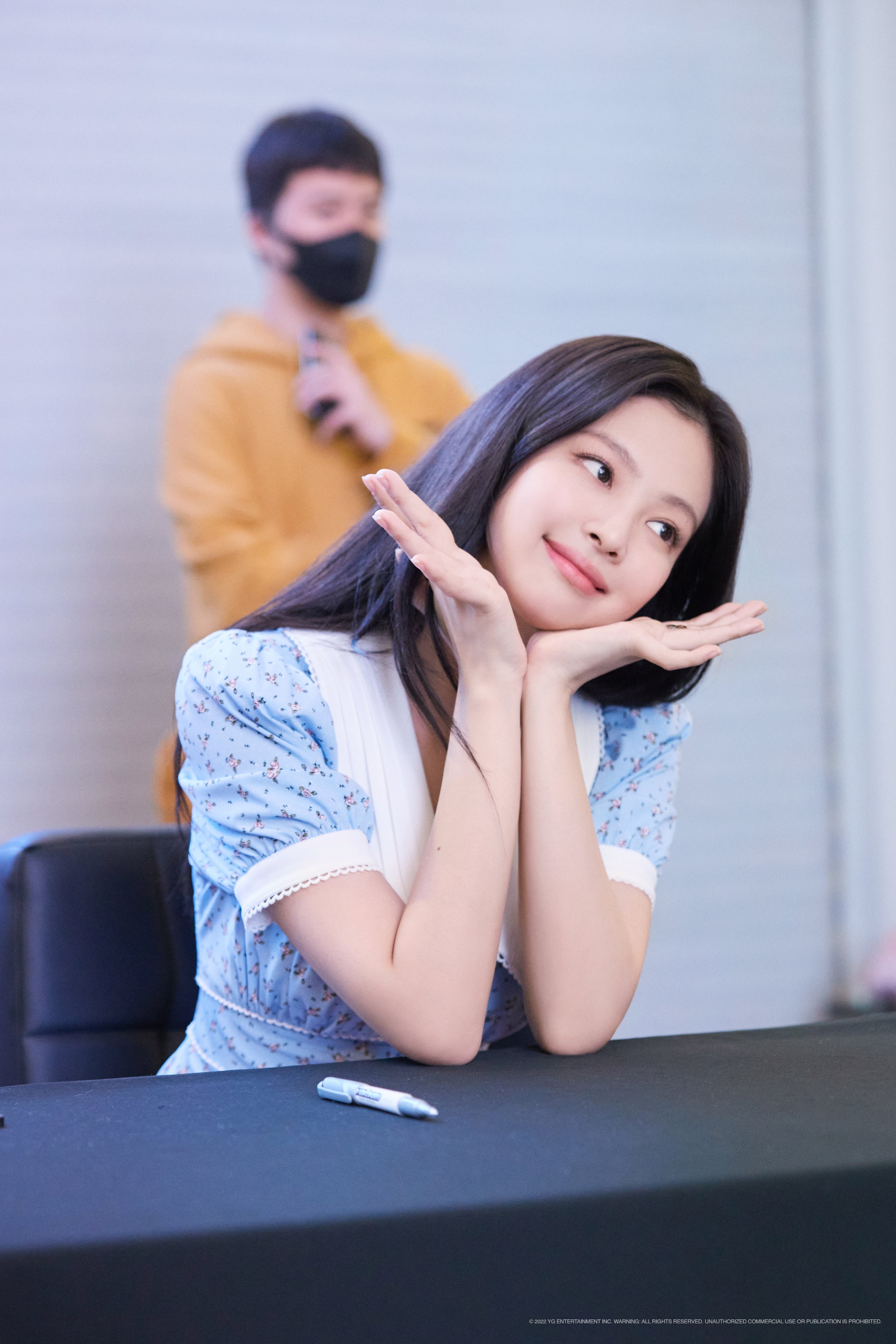꽃받침 제니