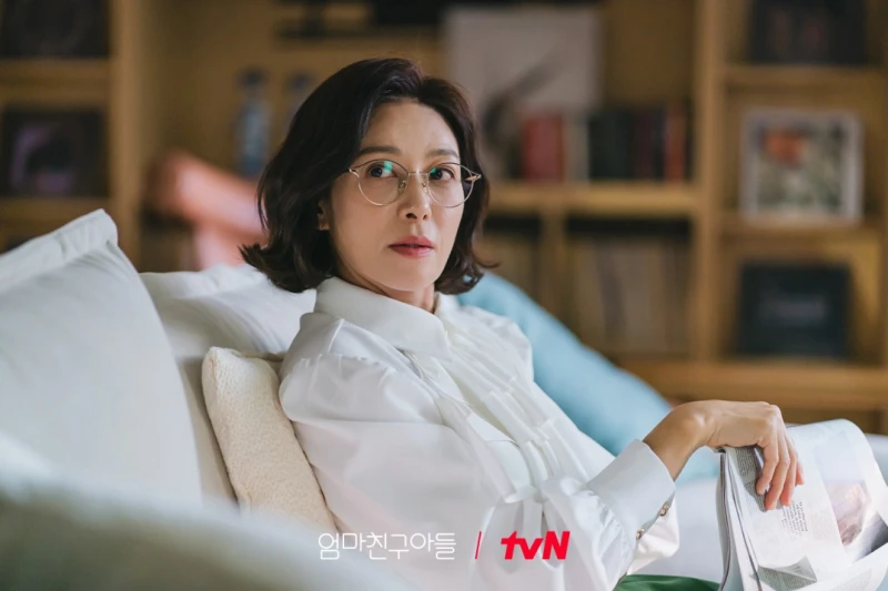 엄마친구아들에서 서혜숙 역을 맡은 장영남