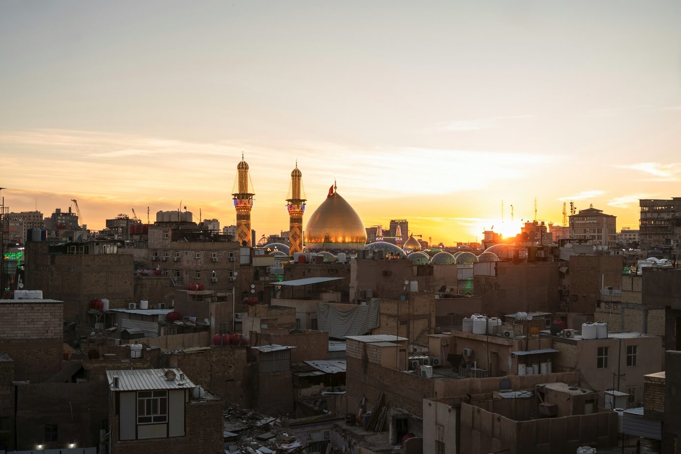 석양 속 이라크 도시 사진