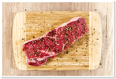 도마-위에-올려진-소고기