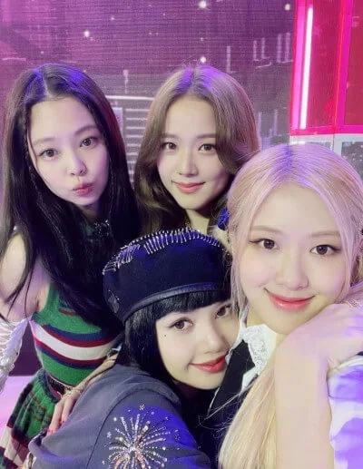 블랙핑크-단체-셀카