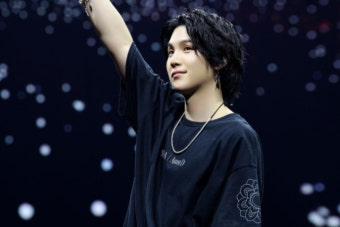 슈가, 조용히 전역한 날… 팬들을 울린 '50억 기부' 소식