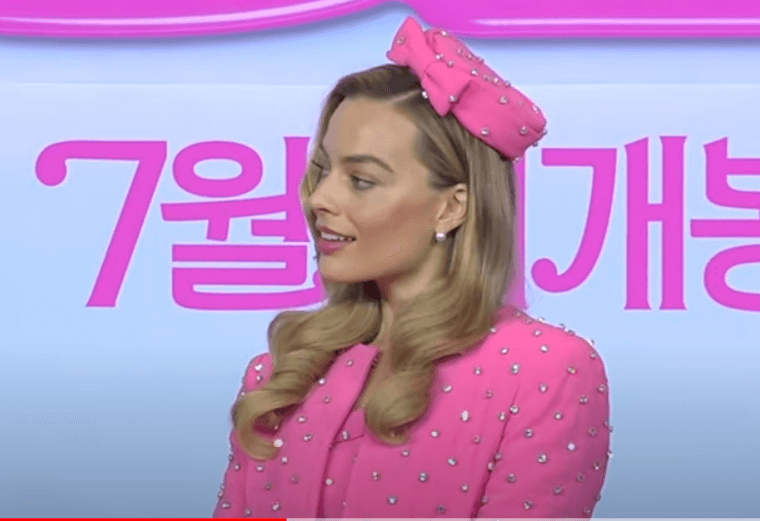 바비 기자간담회에 참석한 마고 로비