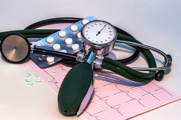 당뇨병 초기증상 진단체크하는 사진