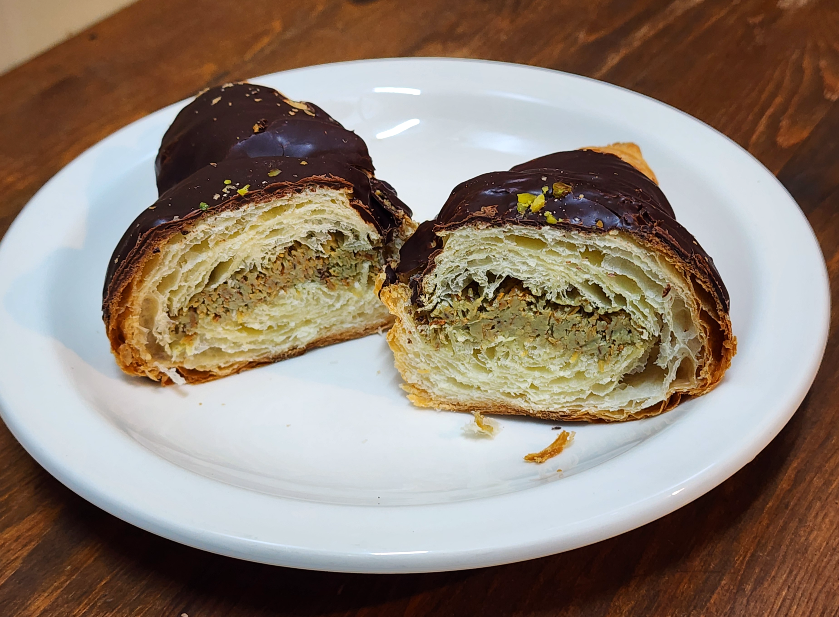 GS편의점_두바이식카다이프크루아상