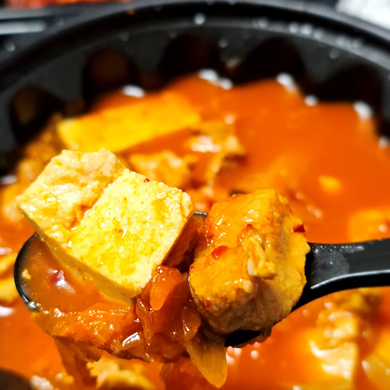 까치식당 김치찌개