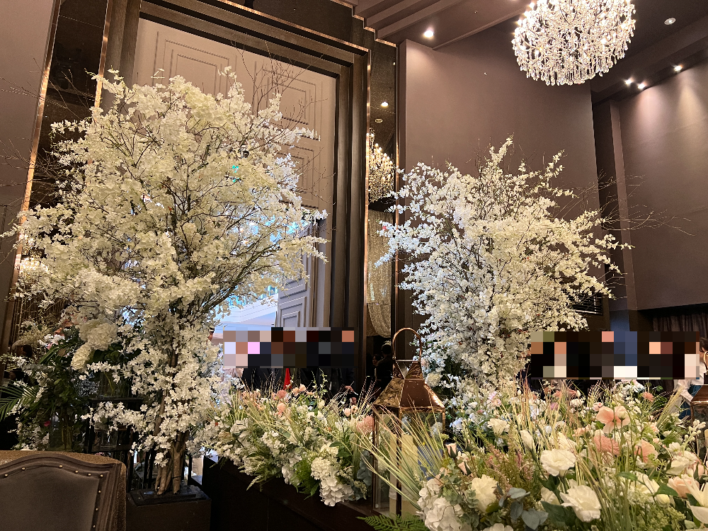 리뉴얼후-버진로드-꽃장식