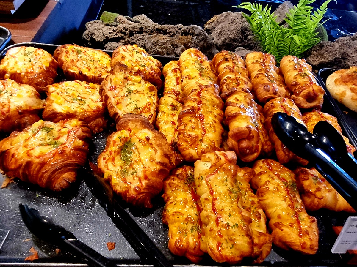 동양적 인테리어가 이색적인 청수당 김포 대형 베이커리 &amp; 디저트 카페: 2026년 할인 정보