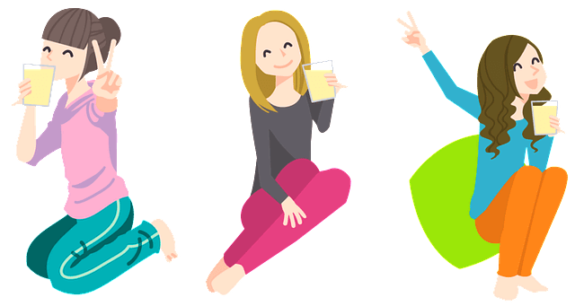 젊은 여자 셋이서 나란히 앉아있다. 음료수를 들고 승리의 V를 하며 웃고있다.