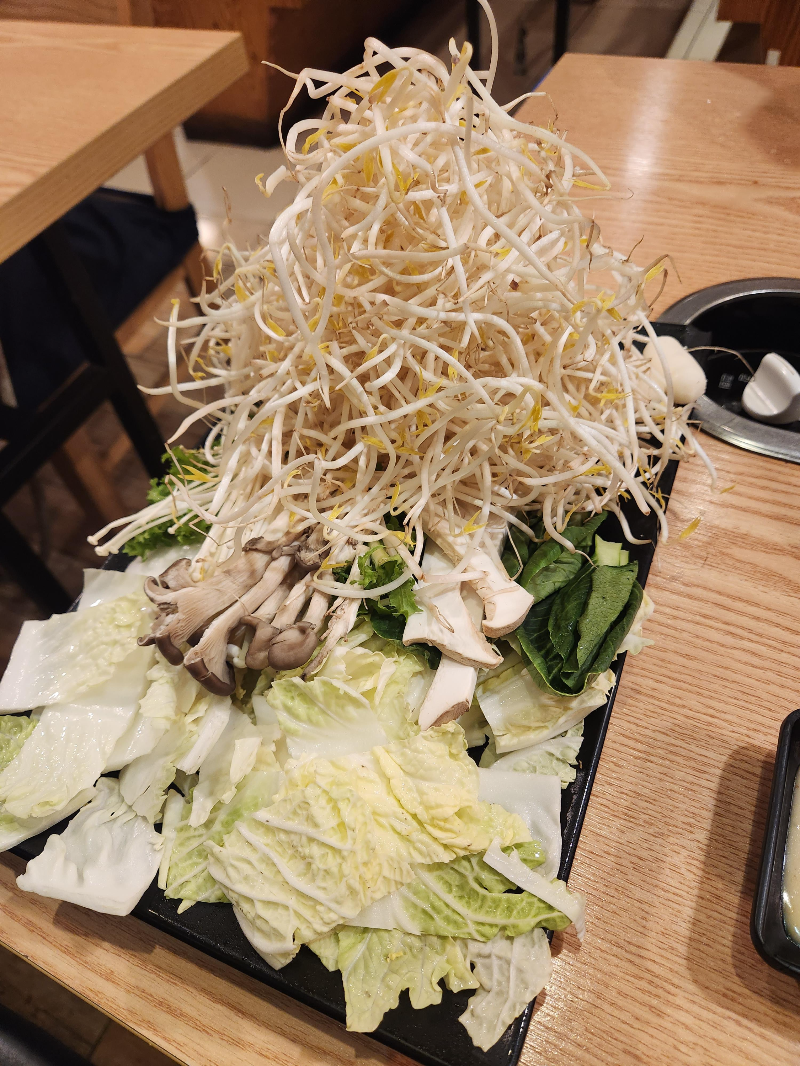 어바웃 샤브 대학로점