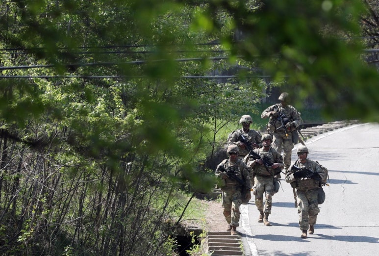 12사단 훈련병은 학대, 가혹행위로 '횡문근융해증'으로 사망했다.