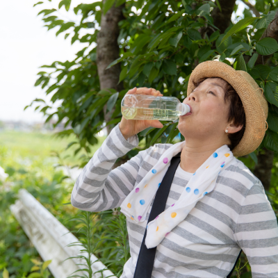 온열질환 예방을 위한 충분한 휴식과 수분섭취
