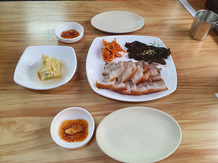 실비막국수-수육