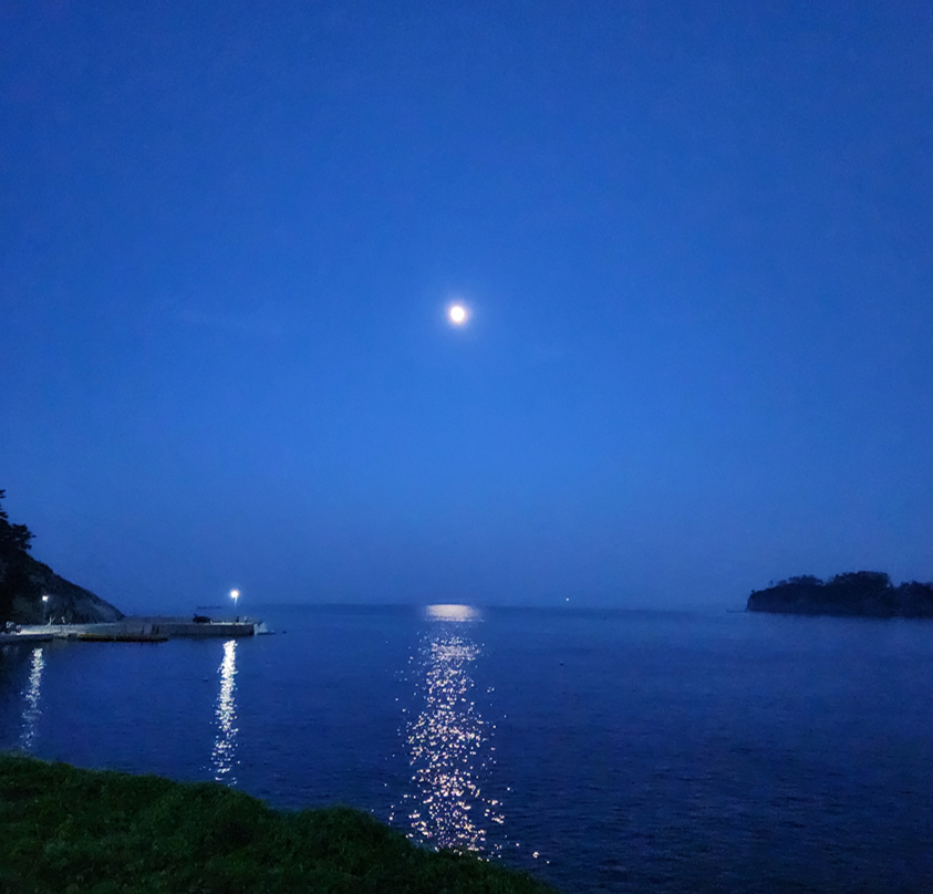 통영-추도-등너머민박-바다-야경