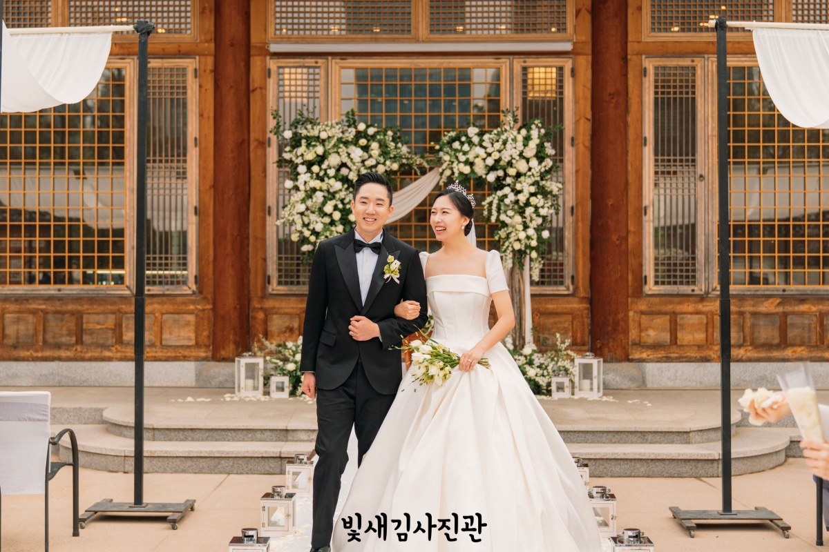 경원재 본식스냅 한옥웨딩 야외결혼식 37