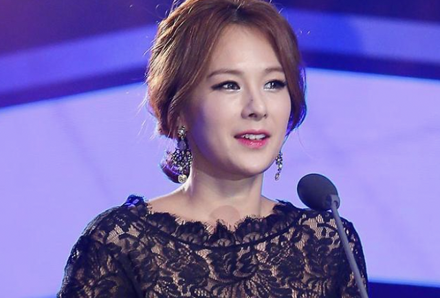 가수 채연