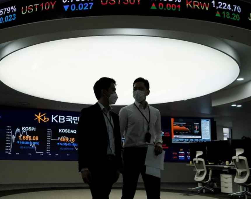 공매도 재개 외국인 매도 폭탄&hellip; 코스피&middot;코스닥 3%대 급락 마감