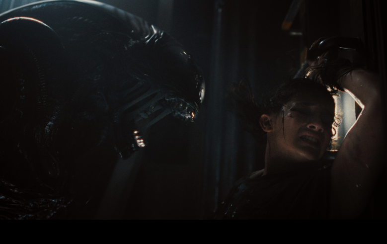 영화 <에이리언 로물루스> 장면