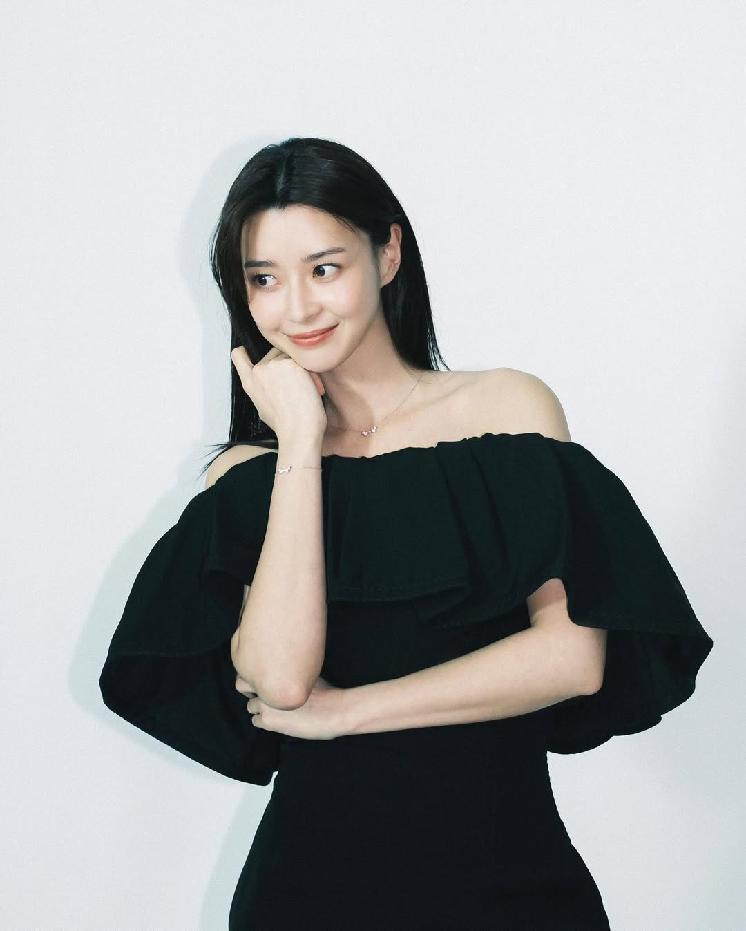 권나라 헬로비너스 활동