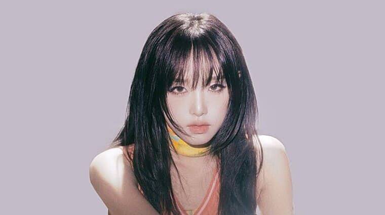 가수-최예나