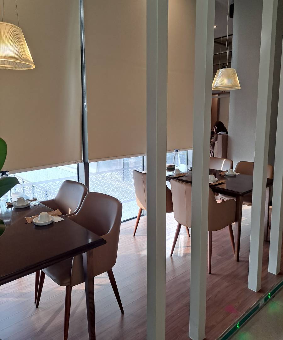 모담 테이블