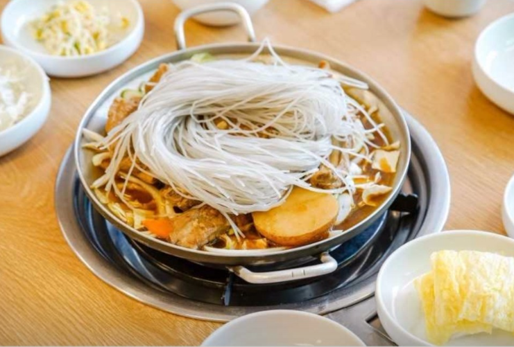 생방송투데이 매운등갈비찜 광주 남구 매운돼지등갈비찜