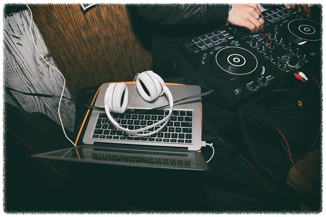 웹사이트를 통한 유튜브 음악 무료 다운로드