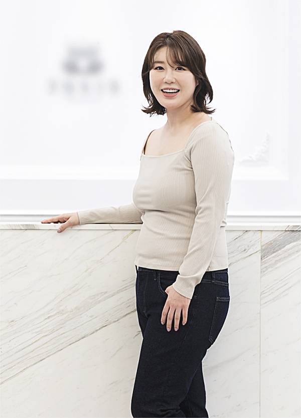 가수-나비