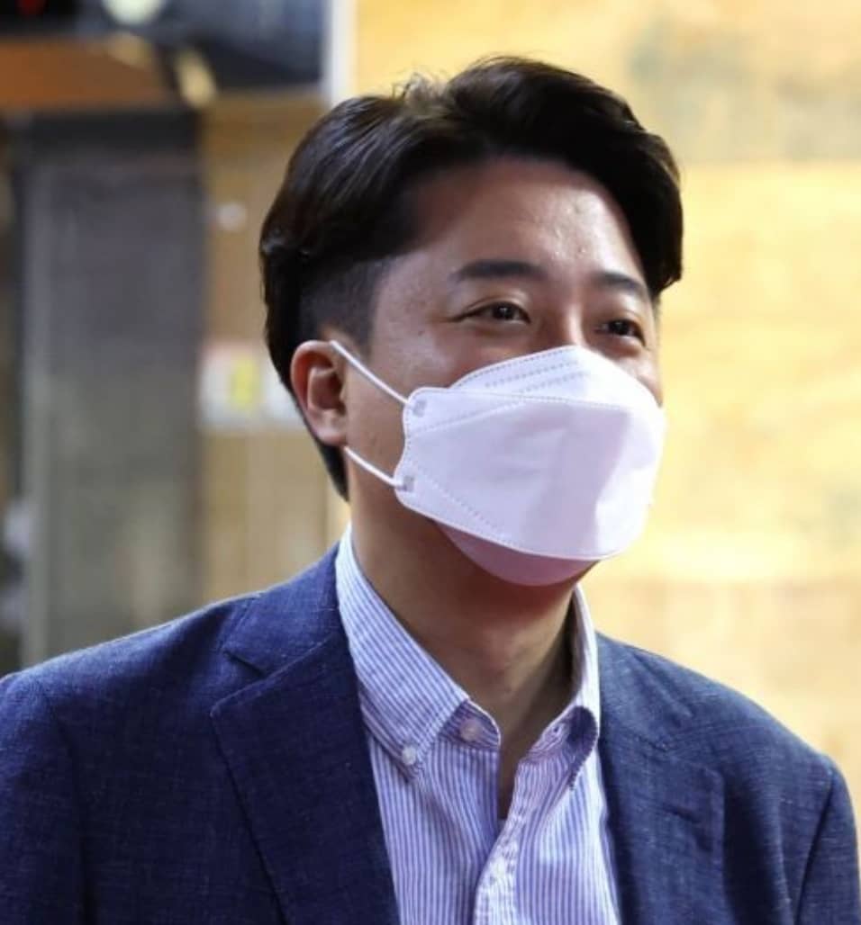 이준석