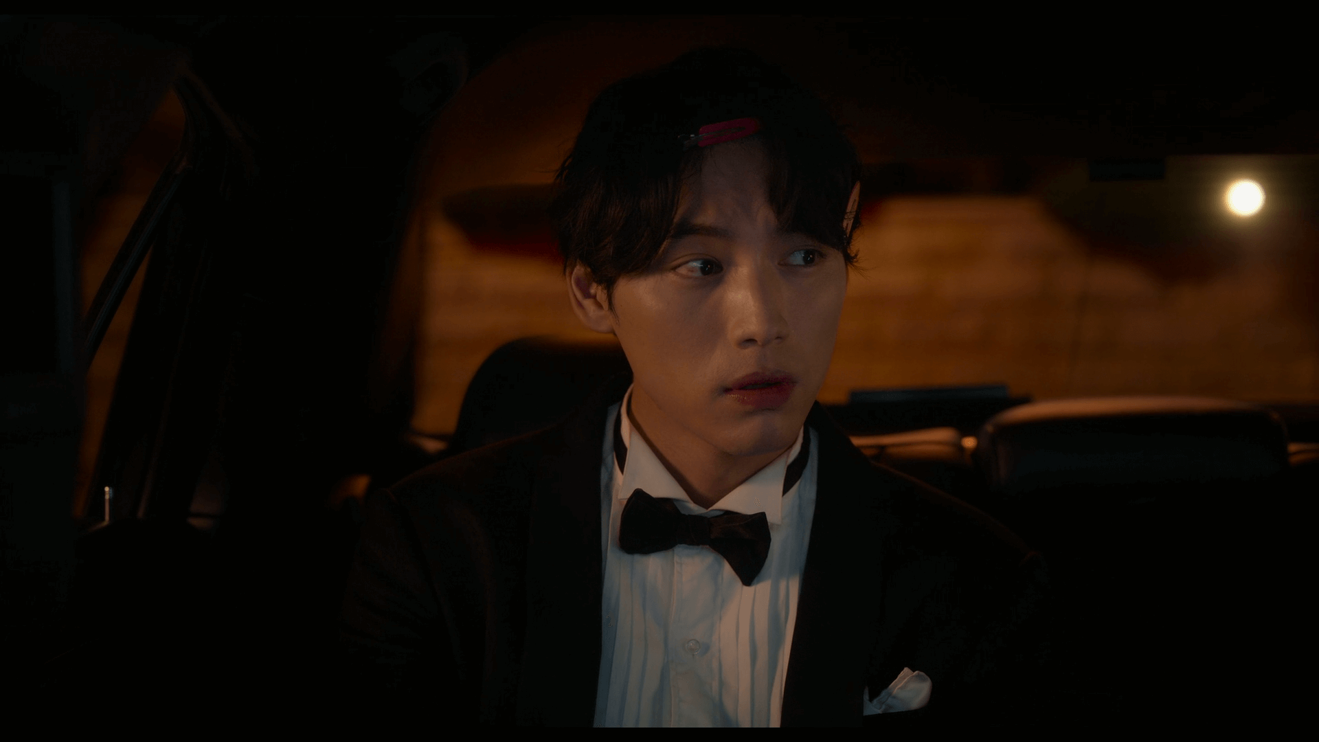 이 사랑 통역 되나요 - 레드카펫 출발을 준비 중인 히로