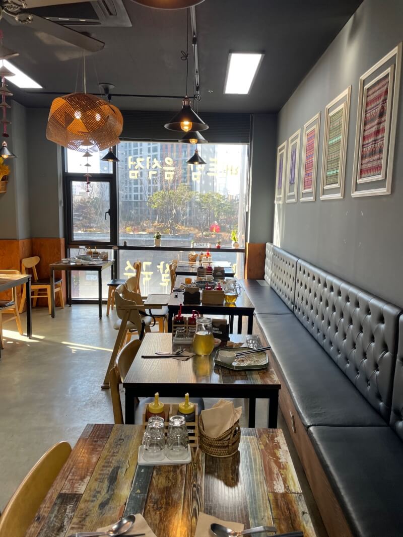 시흥 은계 맛집 베트남 식당 고하이 - 쇼파 좌석