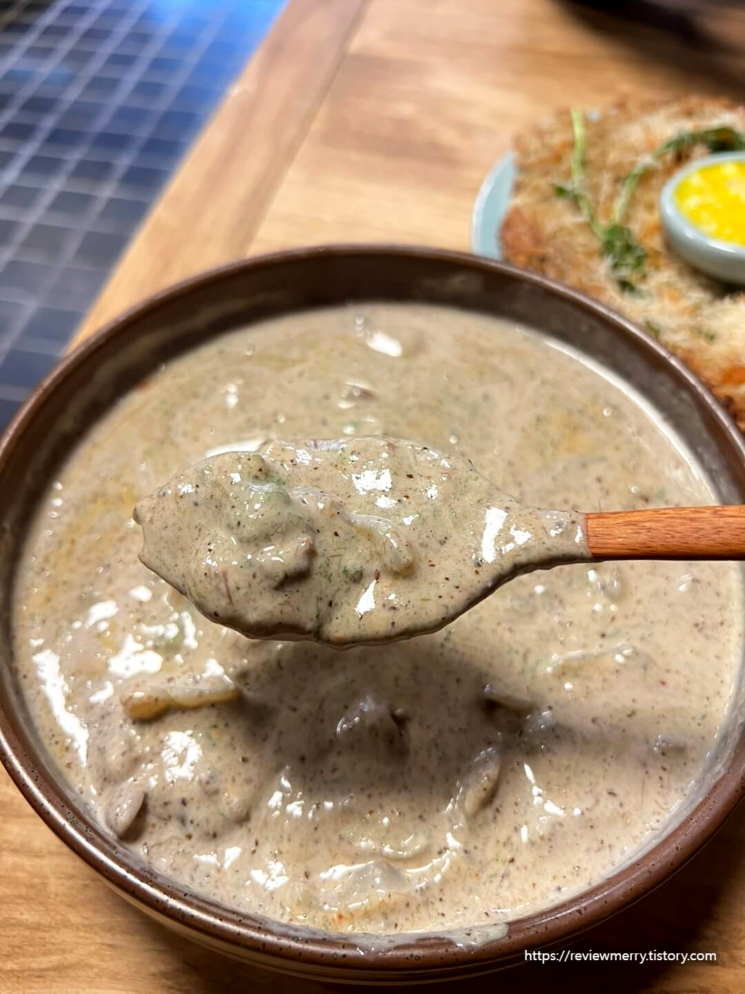 크림 수제비 섞은 사진