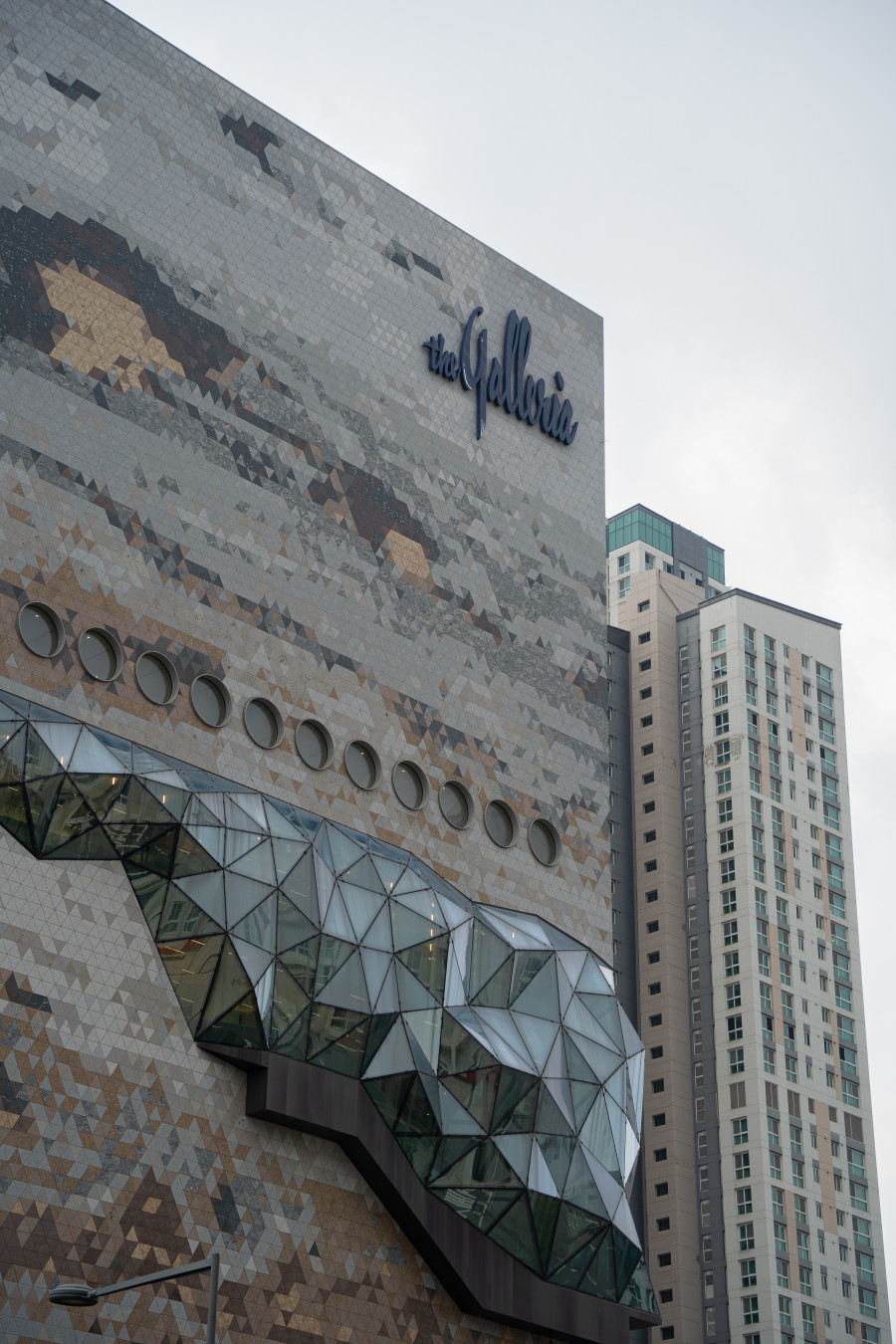 광교 갤러리아 외관