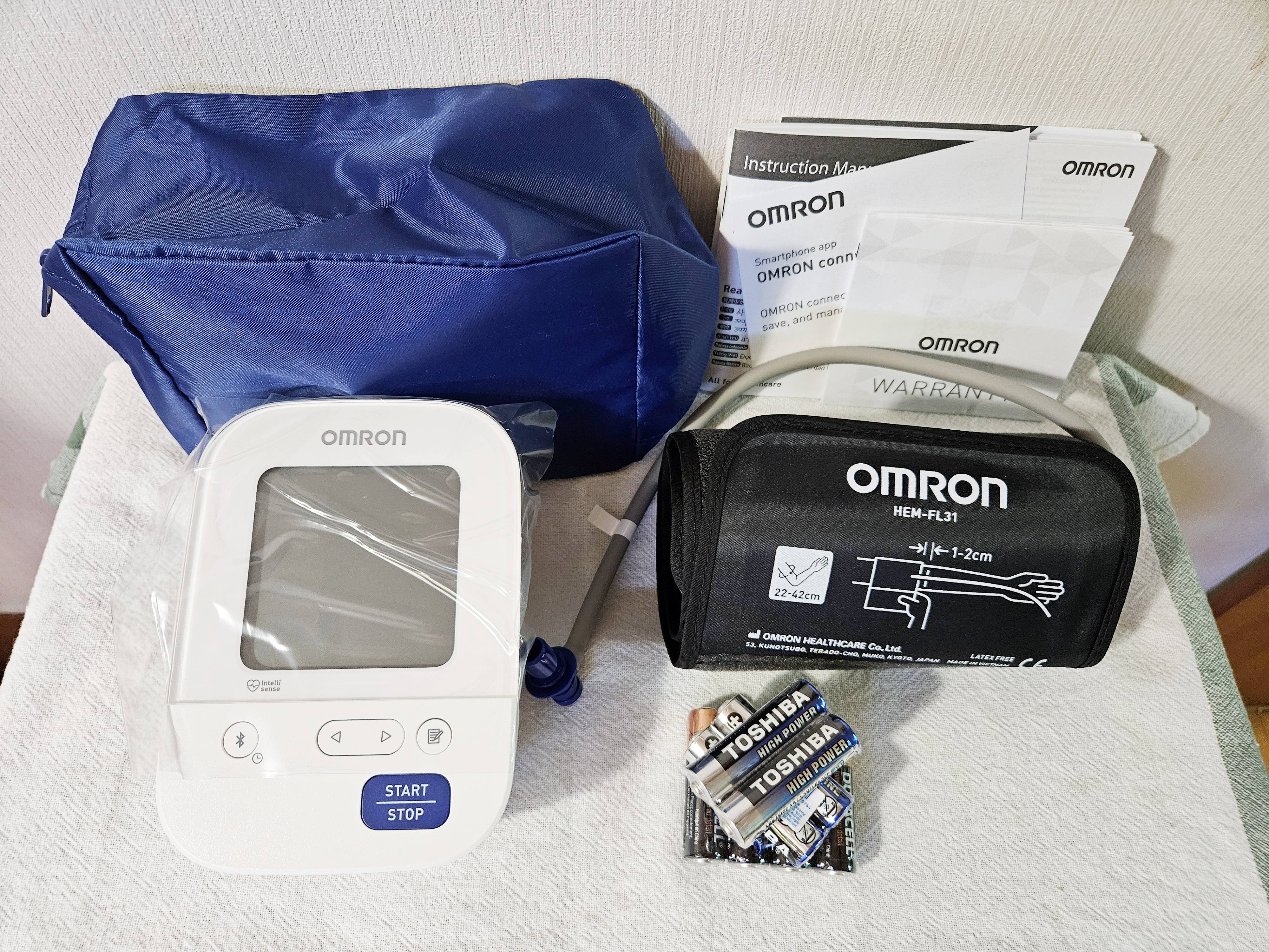 오므론-제품-HEM-7156T-풀세트-제품구성-건전지