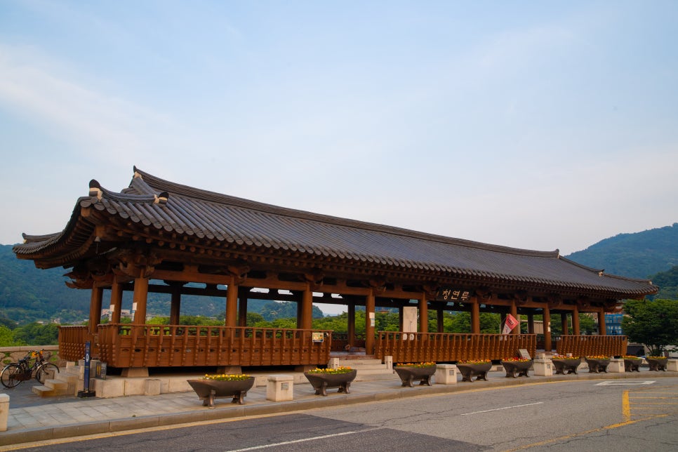 남천교와 청연루