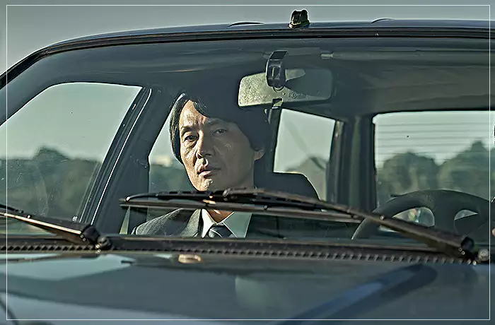 비공식작전-테러리스트에게-납치되는-오-서기관