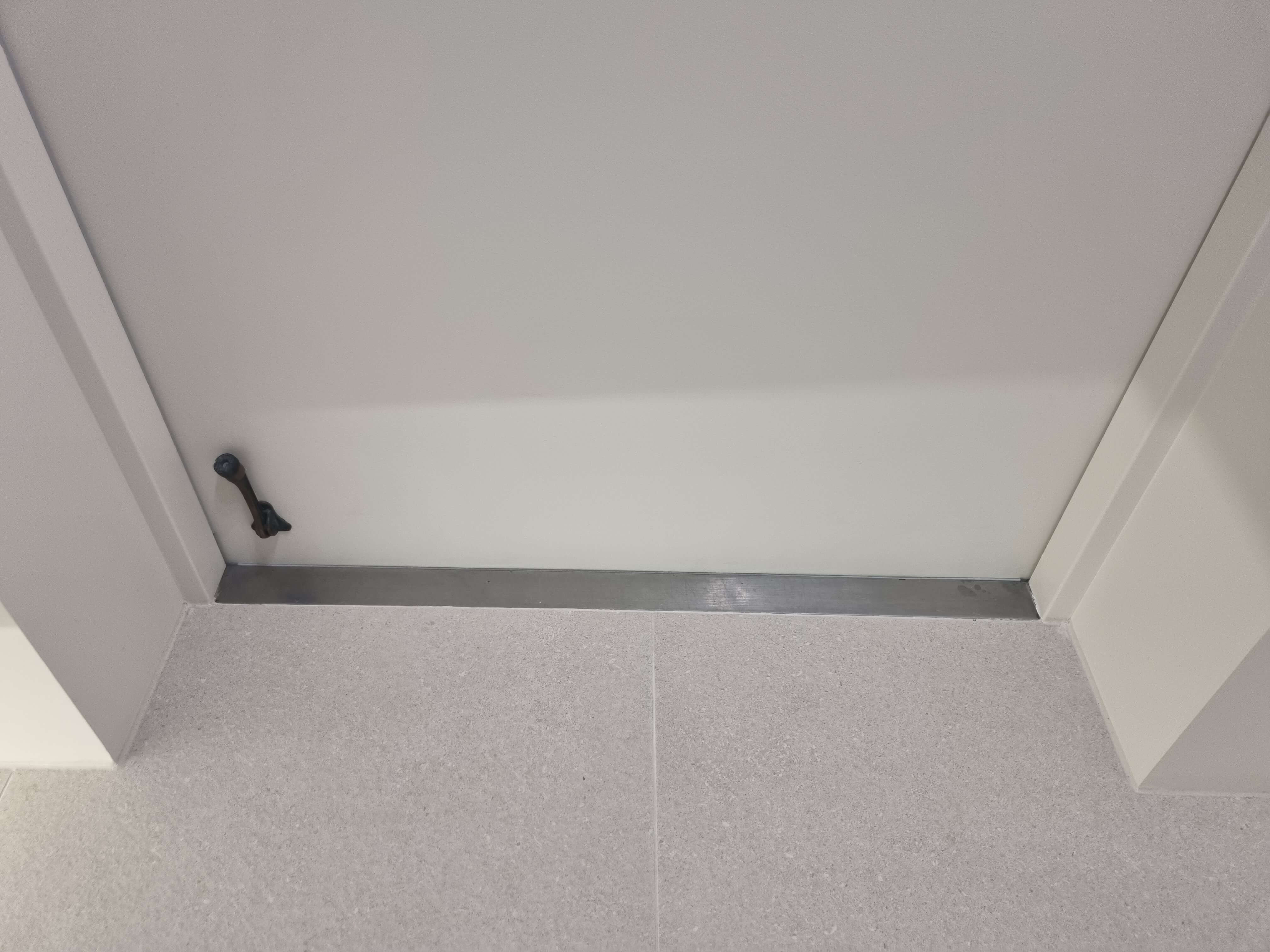 현관문 필림시공