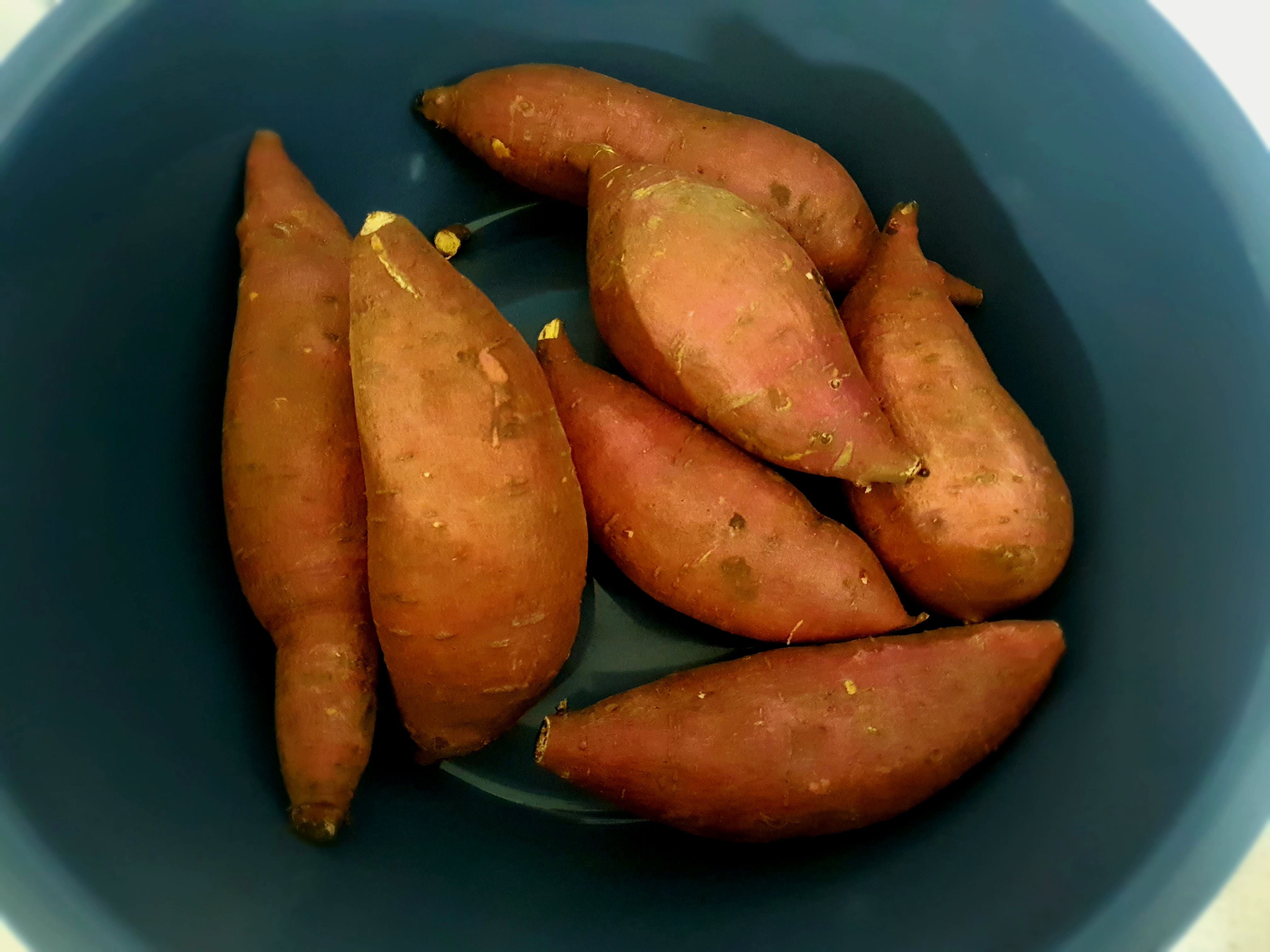 제주도에서-보내주신-고구마입니다.