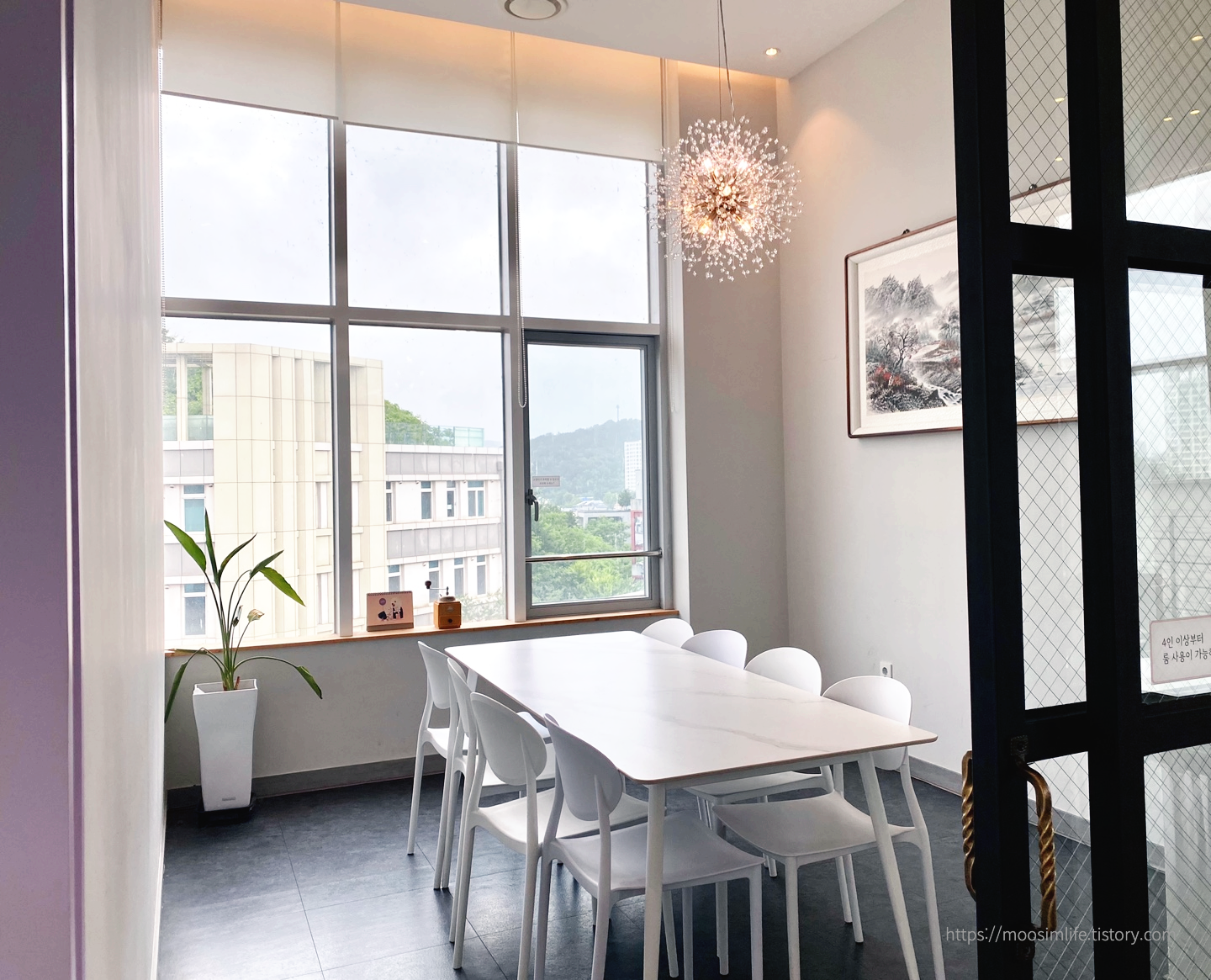 세종 바이올렛 커피 앤 브런치